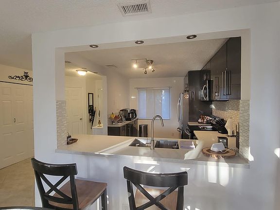 2nd image of 4815 NW 22nd St #1