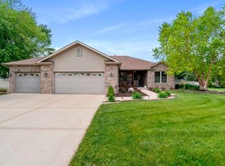 26708 W Megan Dr, Channahon, IL 60410