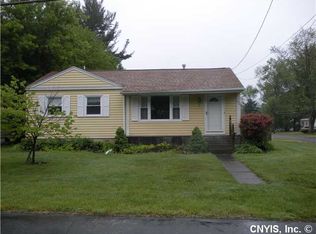 425 Fergerson Ave, North Syracuse, NY 13212