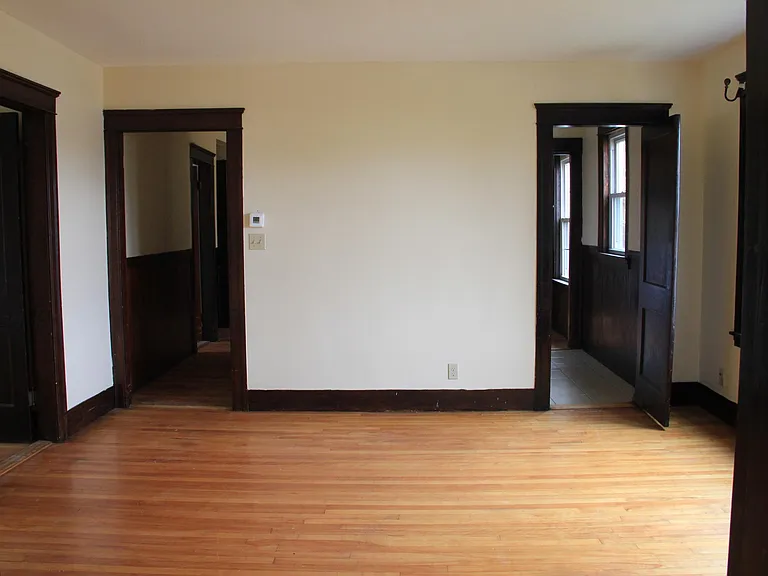 121 Illinois St #2 — Photo 16