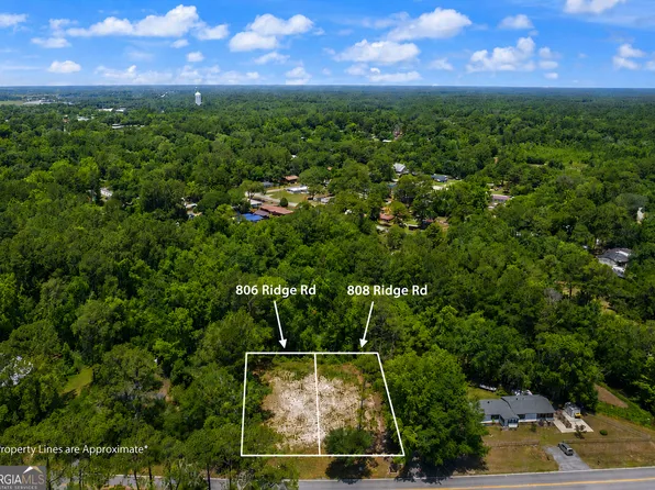 808 Ridge Rd, Darien, GA 31305