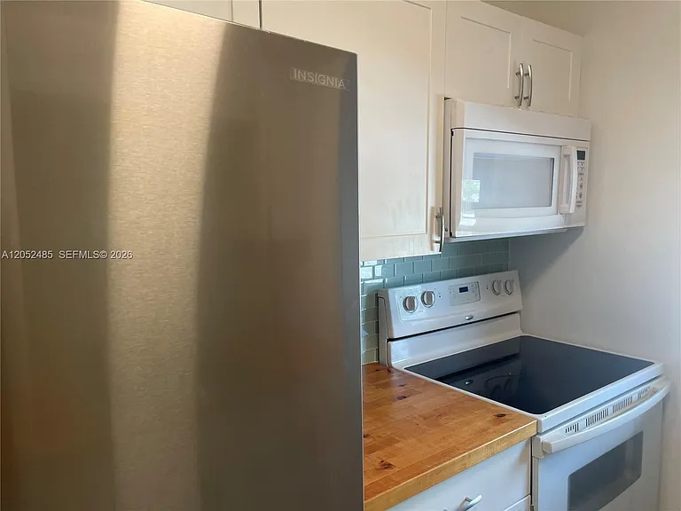 1830 Cleveland St #2 — Photo 8