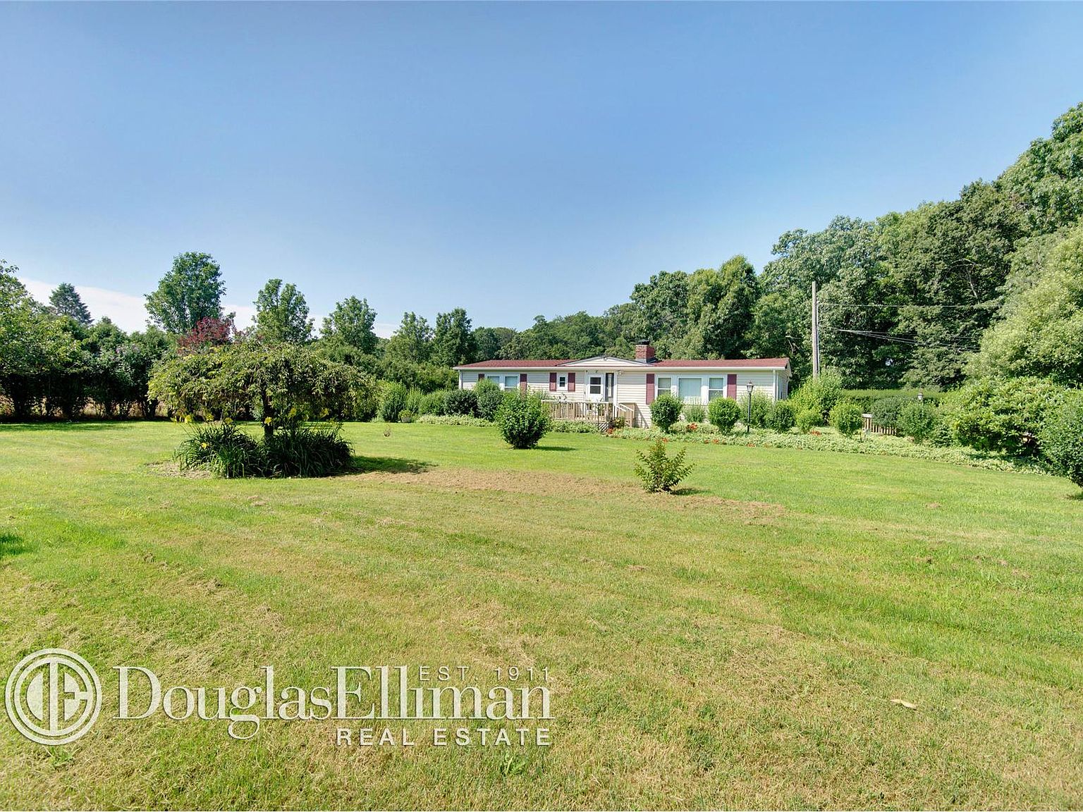 2745 Aldrich Ln, Laurel, NY 11948 Zillow