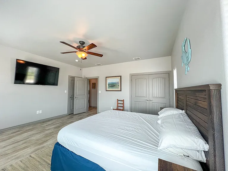 4037 Summit Dr — Photo 24