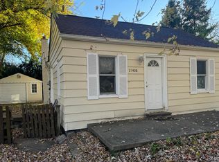 21408 Collingham Ave, Farmington Hills, MI 48336