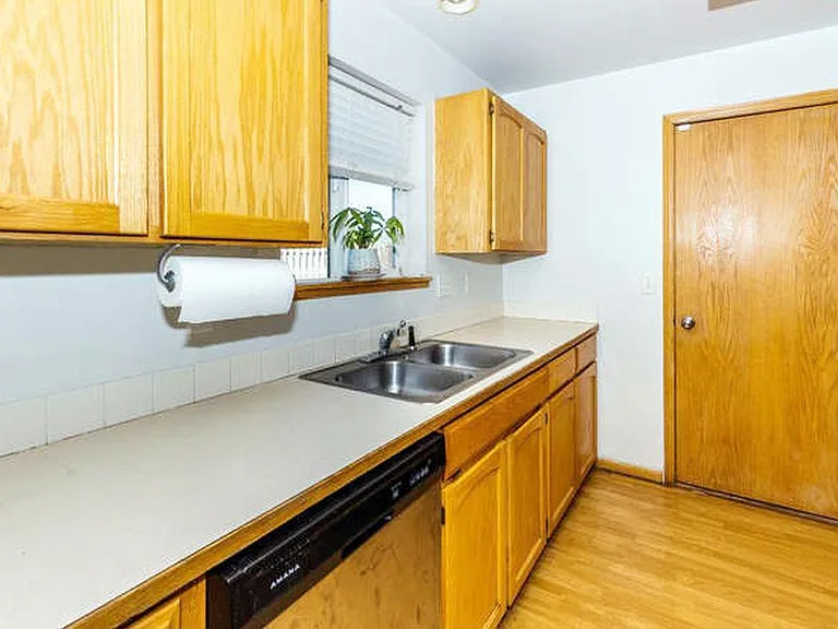 375 Aurora Way — Photo 7