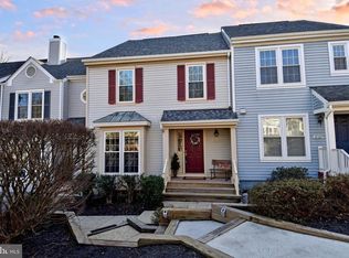 8123 Clifforest Dr, Springfield, VA 22153