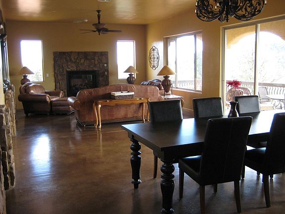 Living Dining Room w/polished Concrete floors