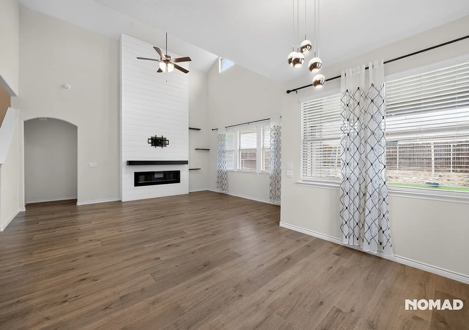 Beautiful 2023-Built Home in Highly Rated Melissa ISD EV Charger Included! — Photo 2