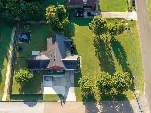 5th image of 156 Duncan Dr