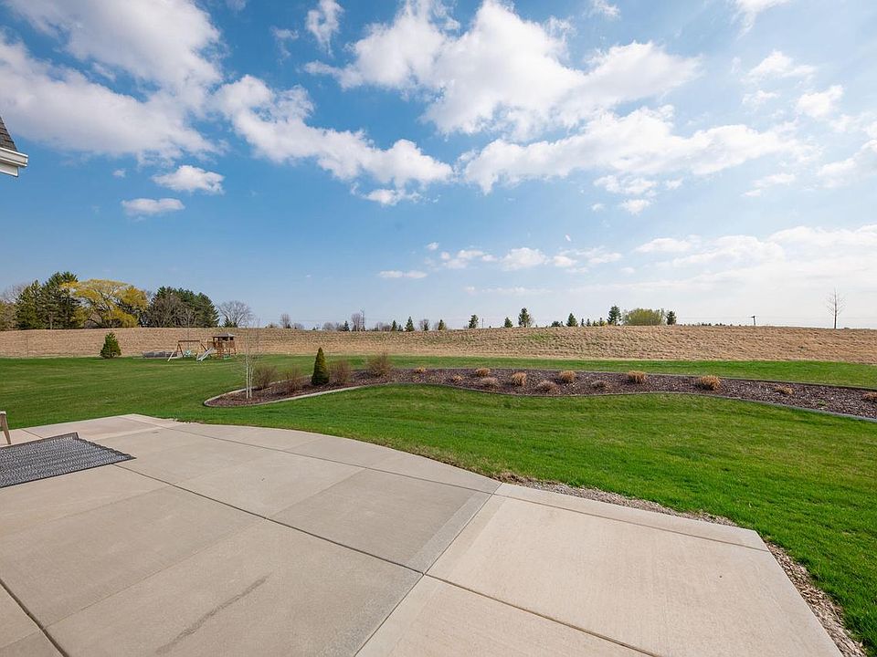 N56W27213 Crispin COURT, Sussex, WI 53089 | MLS #1951828 | Zillow