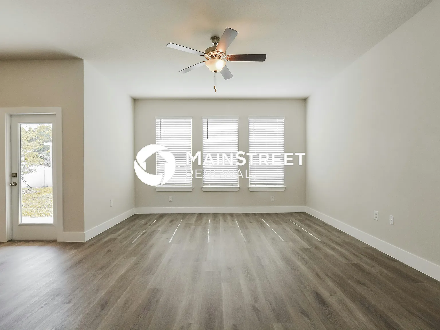 344 Whiteheart Dr — Photo 2