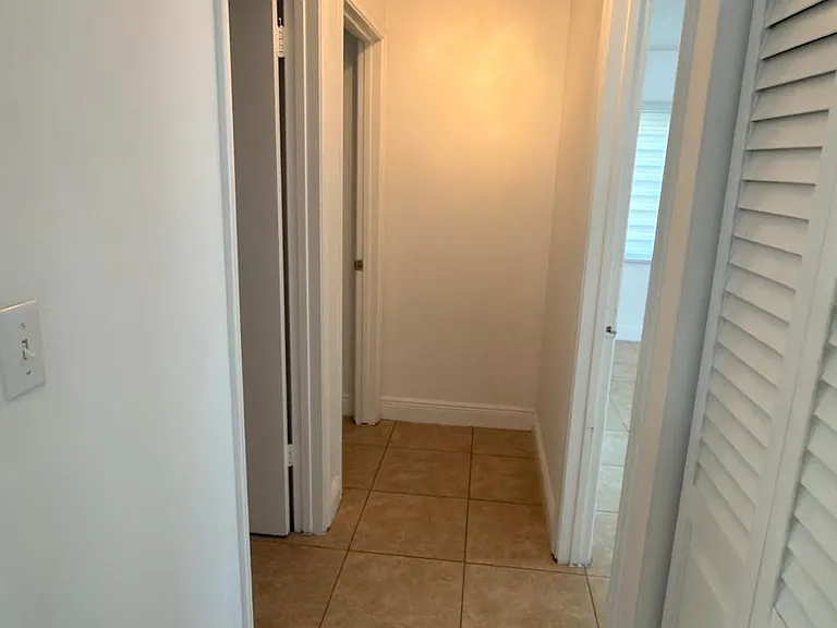5302 SW 138th Pl — Photo 14