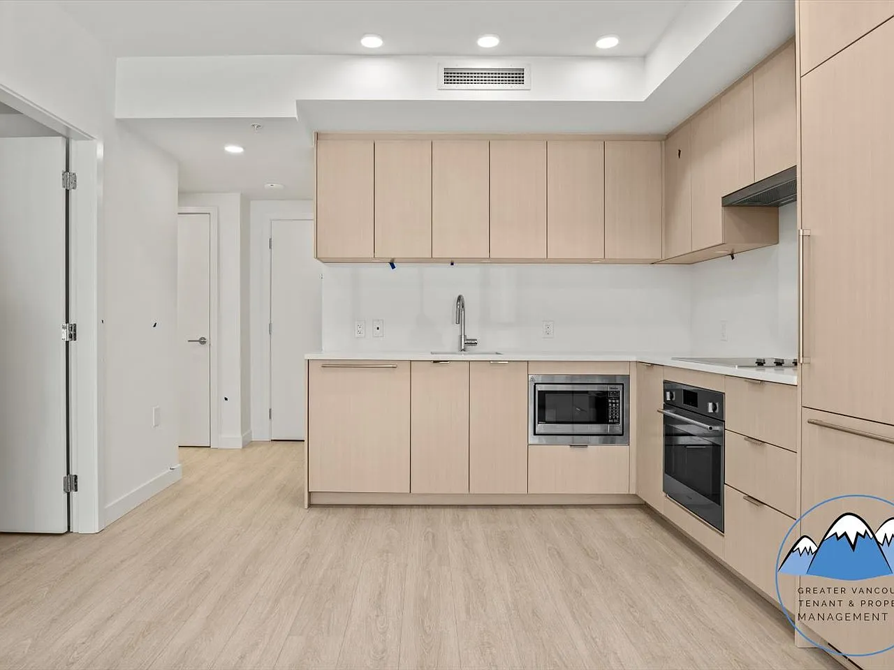 13675 107A Avenue, Surrey — Photo 2