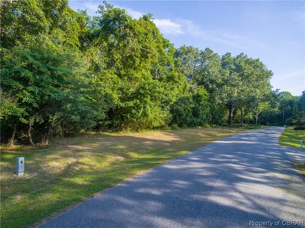 7 Chick Cove Dr Lot 7, Hardyville, VA 23070