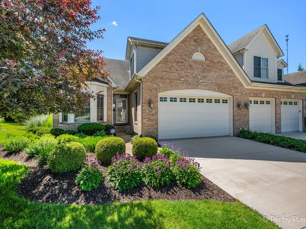 2697 Nicole Cir, Aurora, IL 60502