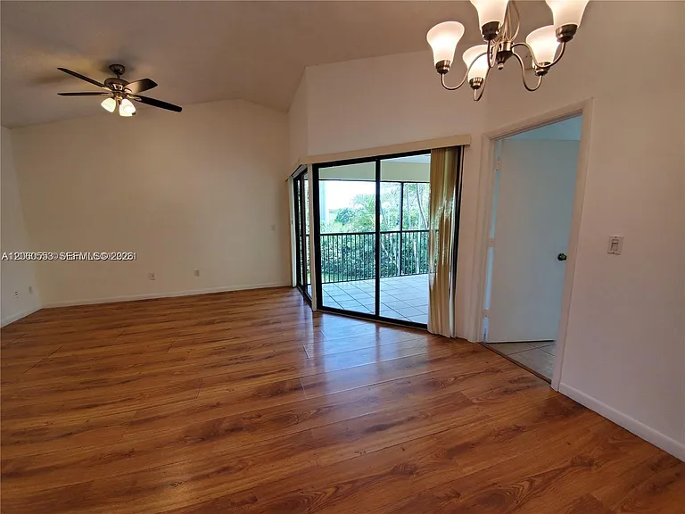 805 N Franklin Ave #805L — Photo 27