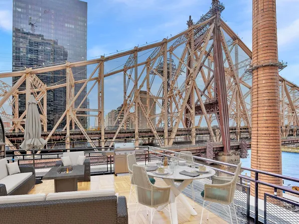 40 Sutton Place image 1 of 11