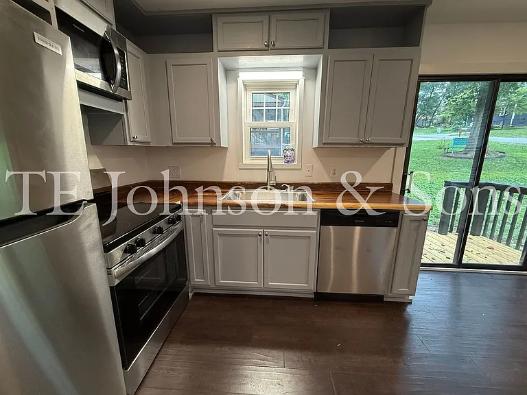 4309 Walnut Hollow Dr — Photo 12