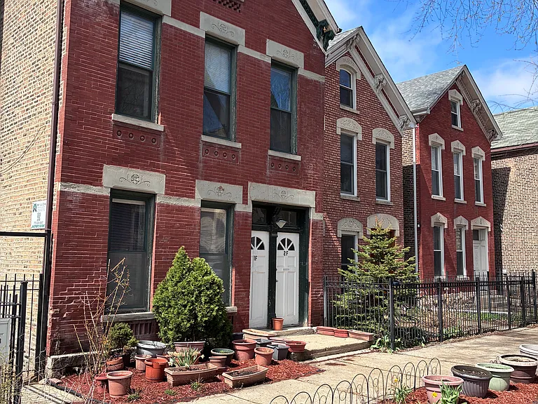 862 N Hermitage Ave #1R — Photo 2