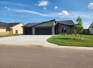 808 Trails Head St, Goddard, KS 67052