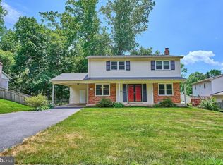 9123 Donna Dean Dr, Springfield, VA 22153