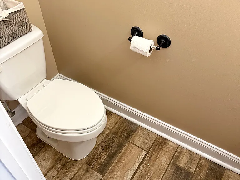 124 Landover Dr — Photo 35