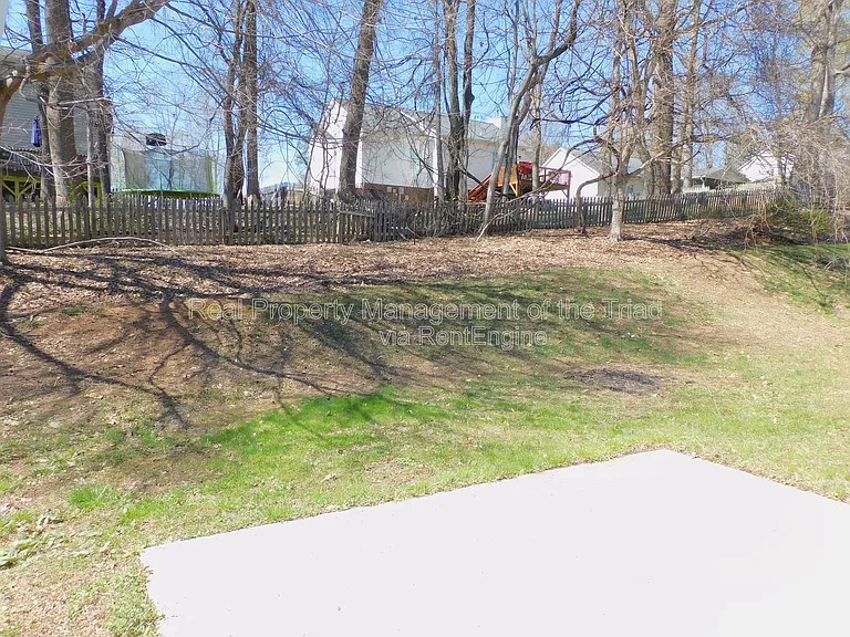 1856 Oakhurst Park Ln — Photo 22