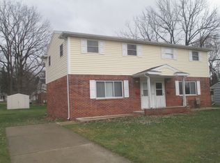 905 Grant St, Fenton, MI 48430