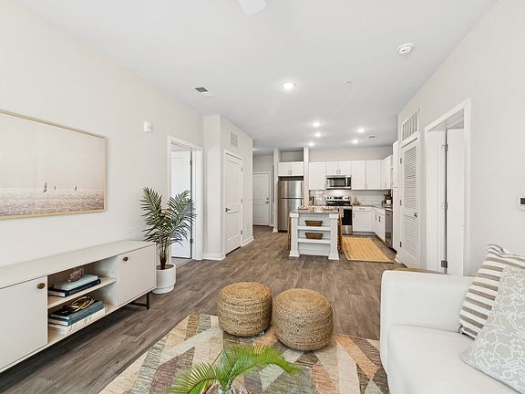 2nd image of 35 Ascend Ln #1