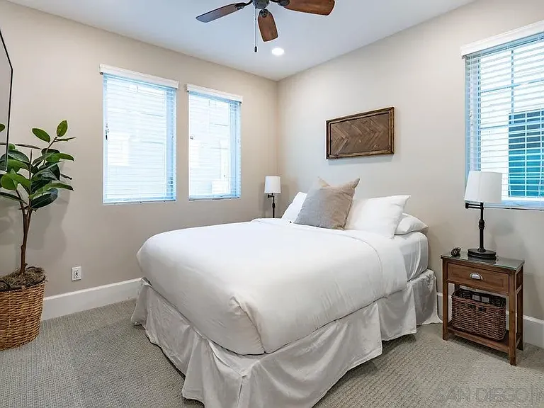 824 Jersey Ct — Photo 13