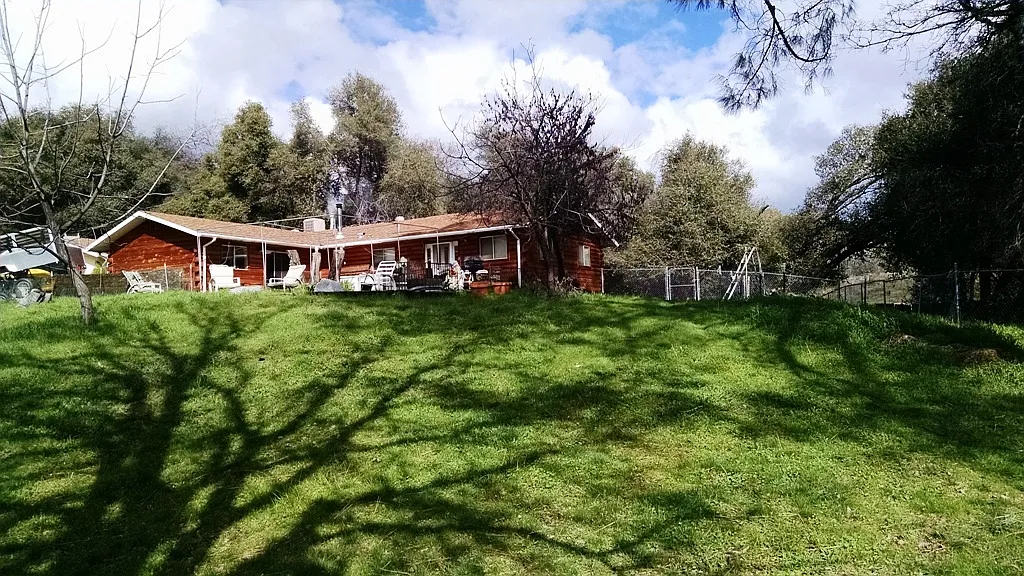 40888 Hodges Hill Dr photo 1