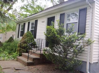 7623 Macedonia Rd, Bedford, OH 44146