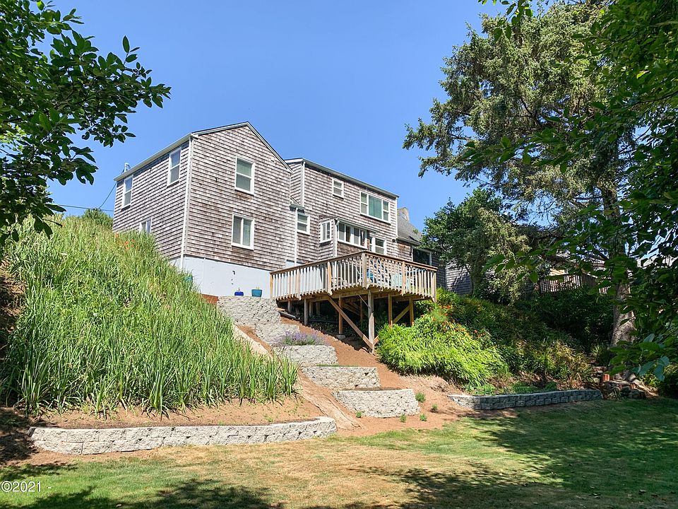 1st image of 3278 SW Beach Ave