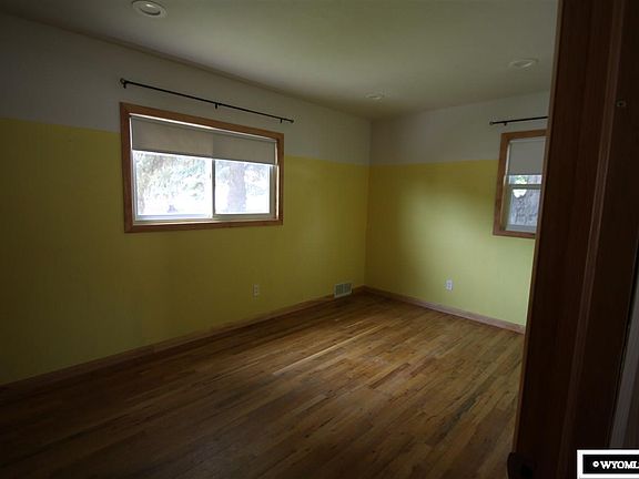 5th image of 410 Spruce St