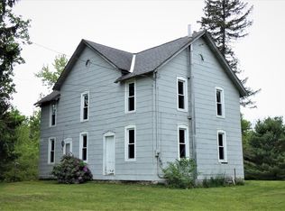 19130 Haskins Rd, Chagrin Falls, OH 44023