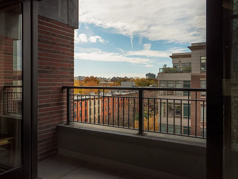 329 Gates Ave #602 — Photo 9