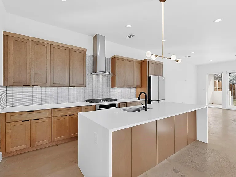 5308 Terry St — Photo 5