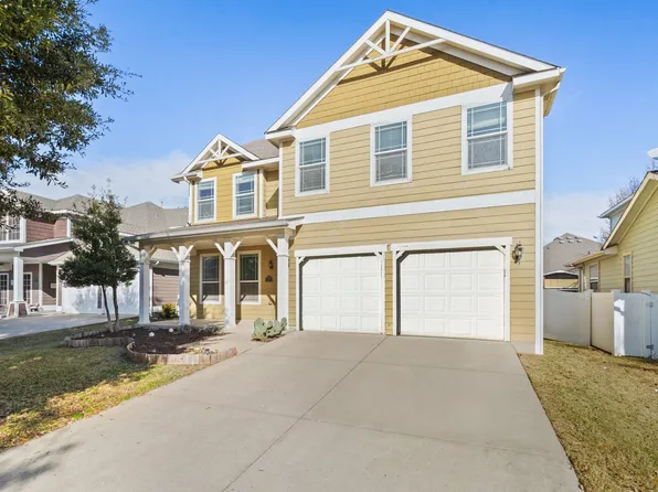 9109 Hope Dr, Aubrey, TX 76227