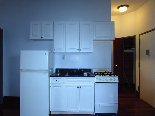 Rented by Allen Harris, LREB | media 9