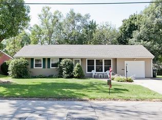 617 Grant Wood Dr SE, Cedar Rapids, IA 52403