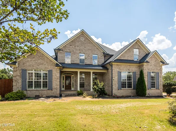 18 Golden Pond Cv, Jackson, TN 38305