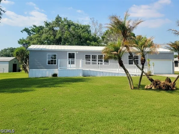 1047 Mayford Lake Rd, Moore Haven, FL 33471