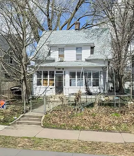 2608 Plymouth Ave N Photo 1