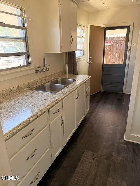 1 bed, 1.0 bath, 576 sqft, $2,400 — Photo 4