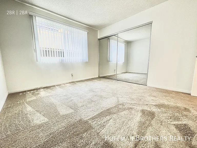 2219 Ruhland Ave #1 — Photo 3