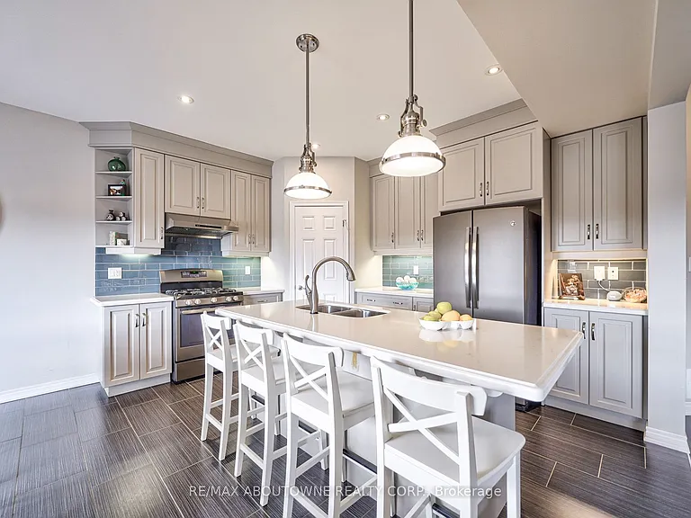 195 Greti Dr #UPPER — Photo 14