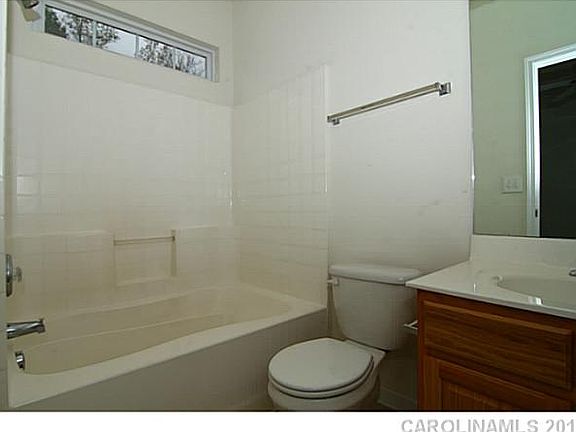 5th image of 8434 Summerglen Cres