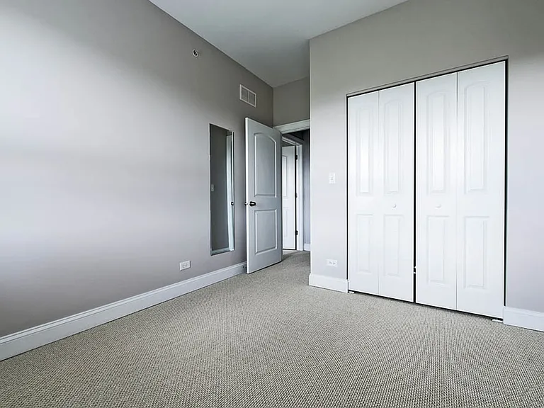 3601 W 53rd St — Photo 12