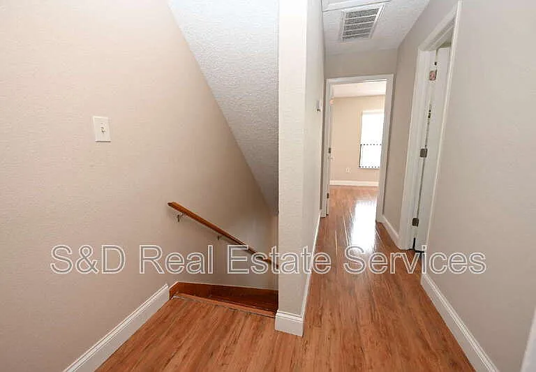 349 Market Sq E — Photo 20